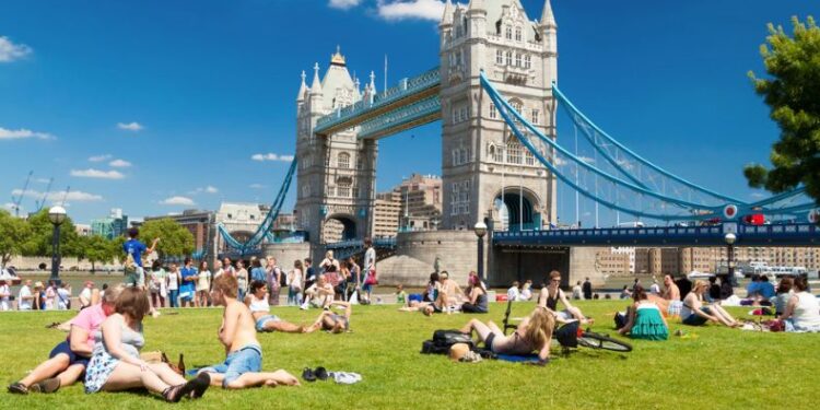 Londres tendrá otro fin de semana caluroso con máximas de 26 °C